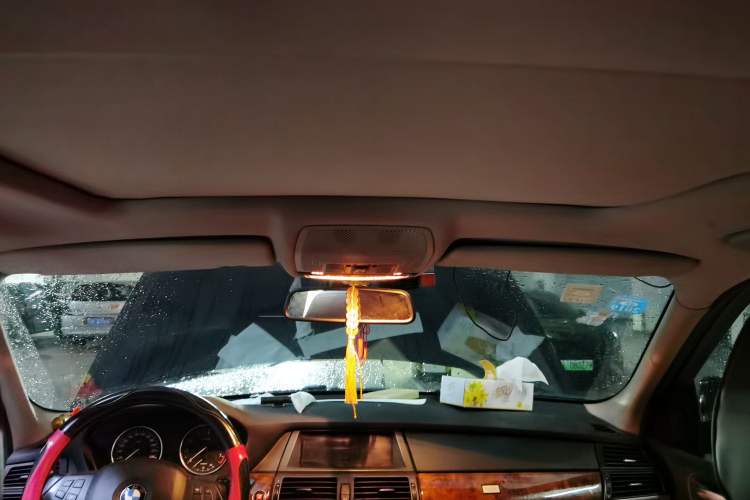 Used BMW X5 2011 xDrive35i Leading Model Headliner