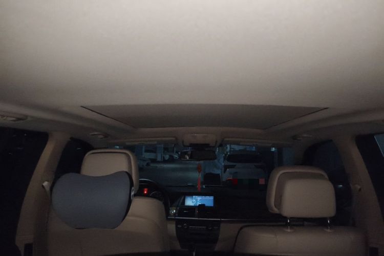 Used BMW X5 2011 xDrive35i Leading Model Headliner