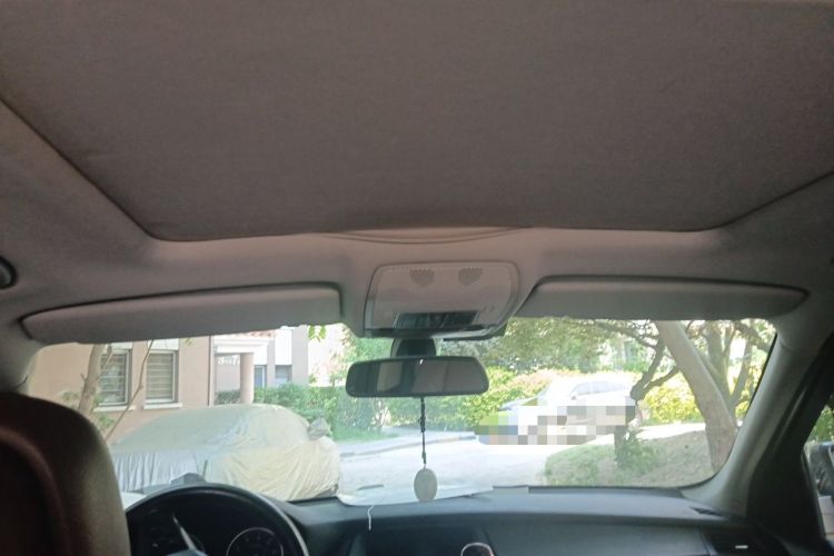Used BMW X5 2011 xDrive35i Leading Model Headliner