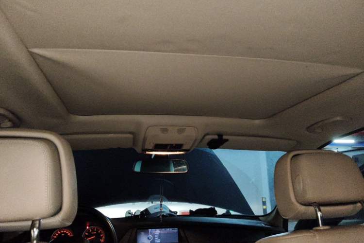 Used BMW X5 2011 xDrive35i Leading Model Headliner