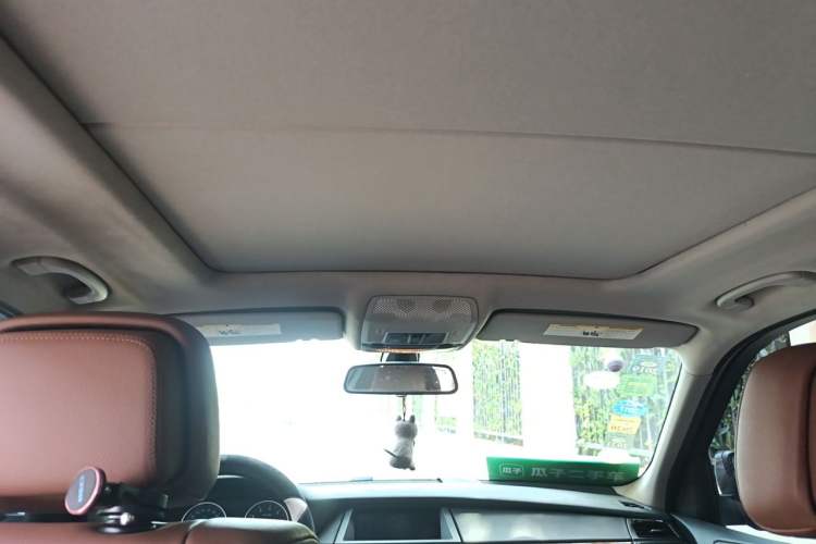 Used BMW X5 2011 xDrive35i Leading Model Headliner