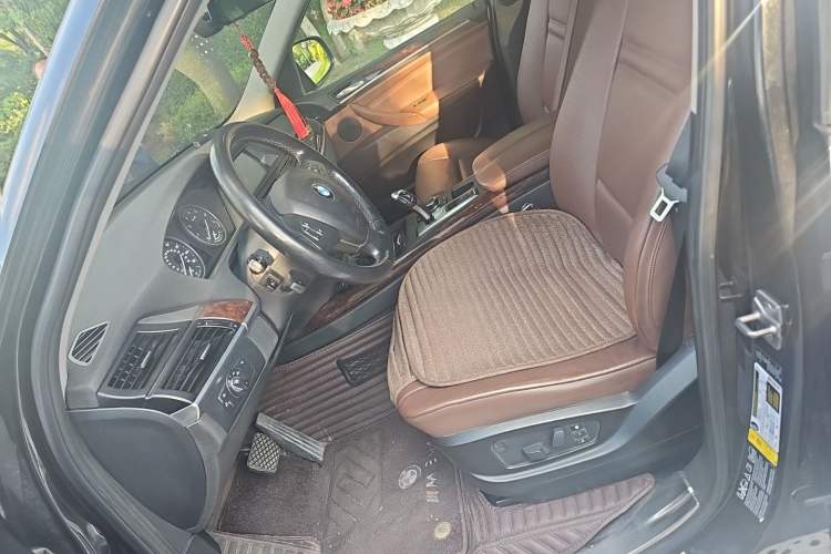 Used BMW X5 2011 xDrive35i Luxury Model Left Front Seat
