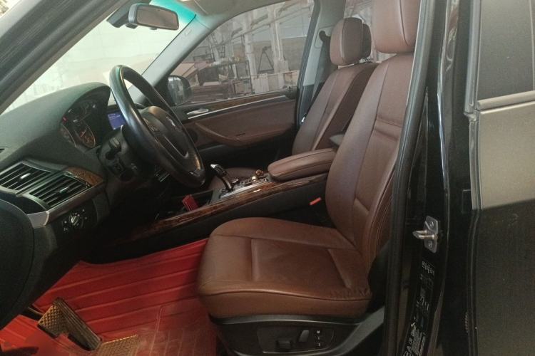 Used BMW X5 2011 xDrive35i Luxury Model Left Front Seat