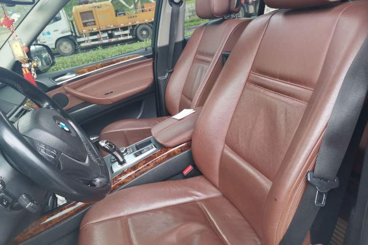 Used BMW X5 2011 xDrive35i Leading Model Left Front Seat
