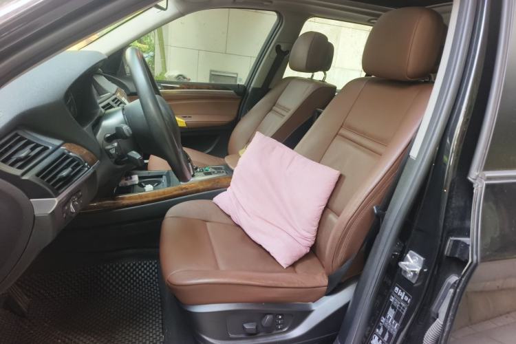 Used BMW X5 2011 xDrive35i Luxury Model Left Front Seat