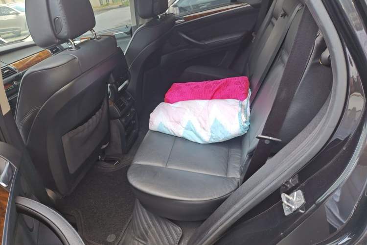 Used BMW X5 2011 xDrive35i Leading Model Left Rear Seat