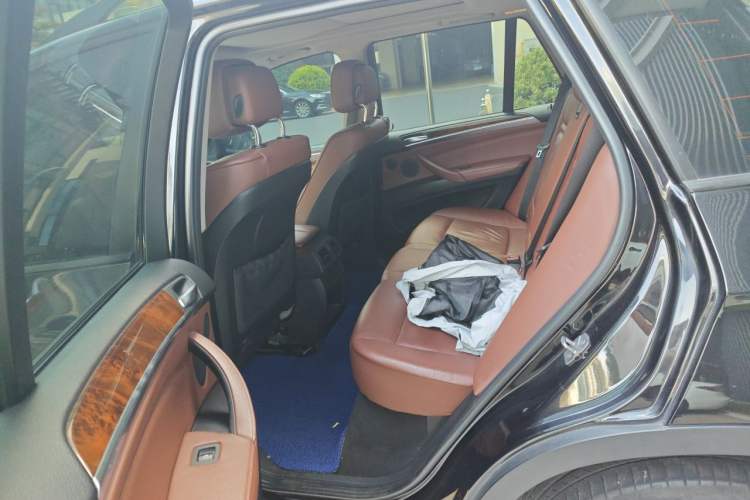 Used BMW X5 2011 xDrive35i Leading Model Left Rear Seat