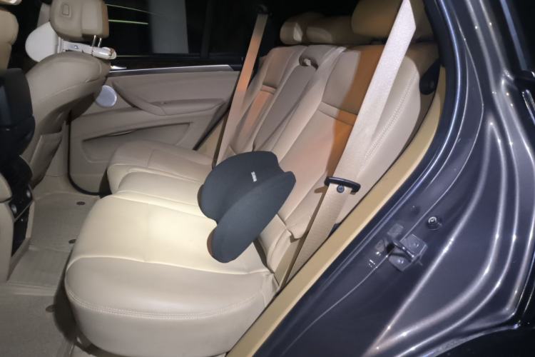 Used BMW X5  Left Rear Seat
