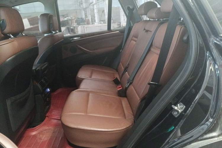 Used BMW X5 2011 xDrive35i Luxury Model Left Rear Seat