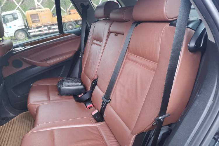Used BMW X5 2011 xDrive35i Leading Model Left Rear Seat