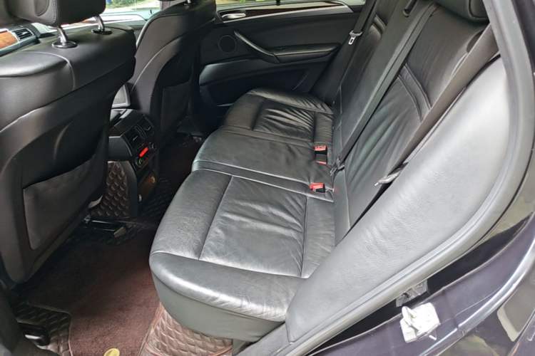 Used BMW X5  Left Rear Seat