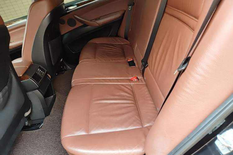 Used BMW X5 2011 xDrive35i Leading Model Left Rear Seat