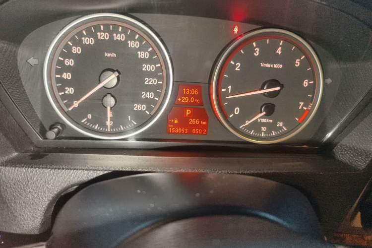 Used BMW X5 2011 xDrive35i Luxury Model Odometer Close Up