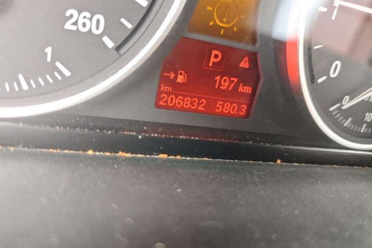 Used BMW X5 2011 xDrive35i Leading Model Odometer Close Up
