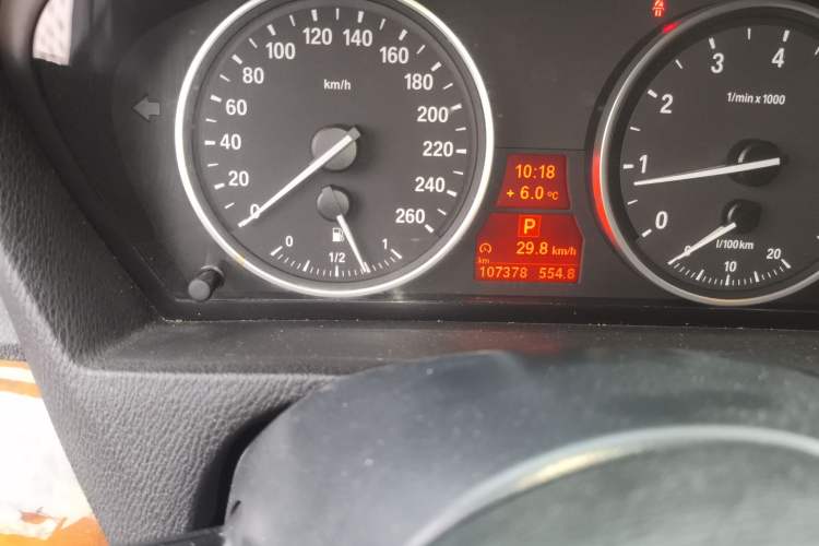 Used BMW X5 2011 xDrive35i Leading Model Odometer Close Up