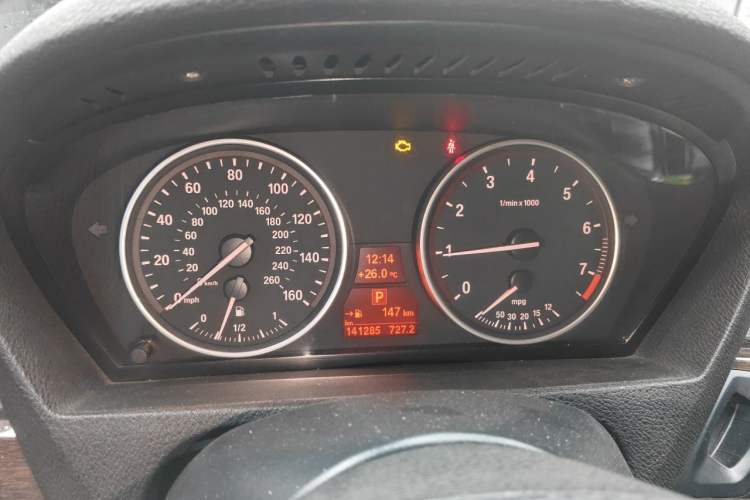 Used BMW X5  Odometer Close Up