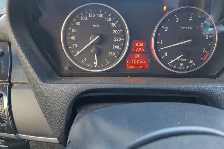 Used BMW X5 2011 xDrive35i M Sport model Odometer Close Up