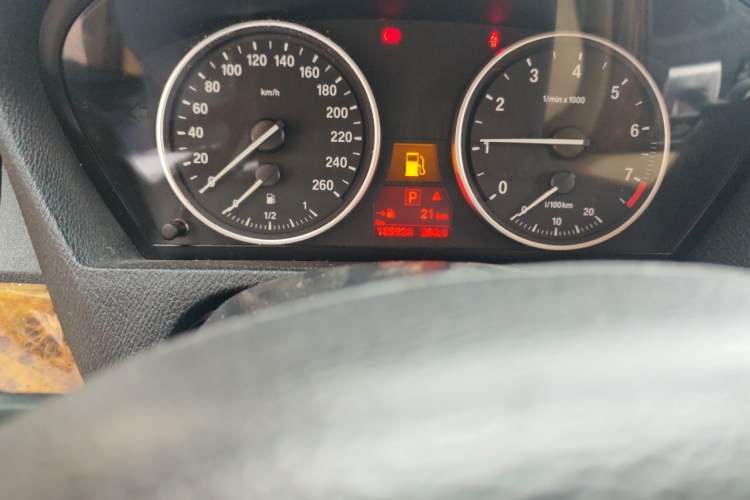 Used BMW X5 2011 xDrive35i Luxury Model Odometer Close Up
