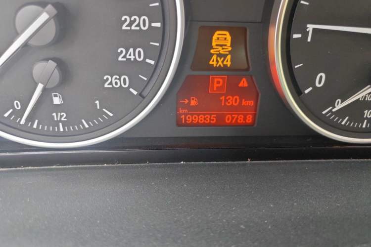 Used BMW X5 2011 xDrive35i Luxury Model Odometer Close Up