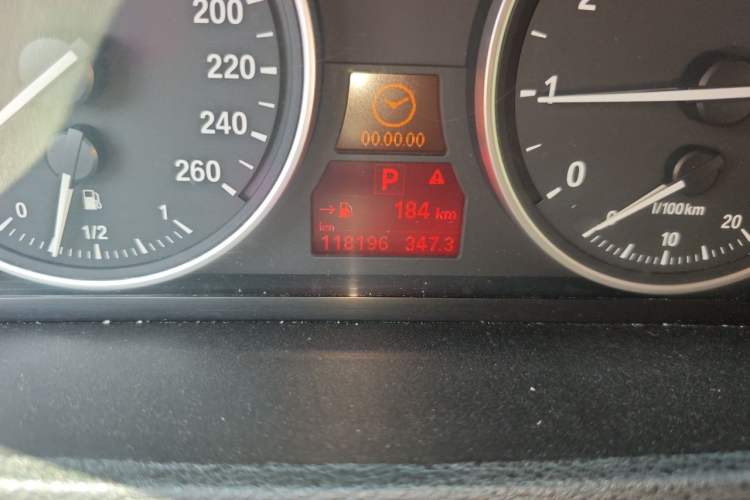 Used BMW X5 2011 xDrive35i U.S. specification Odometer Close Up
