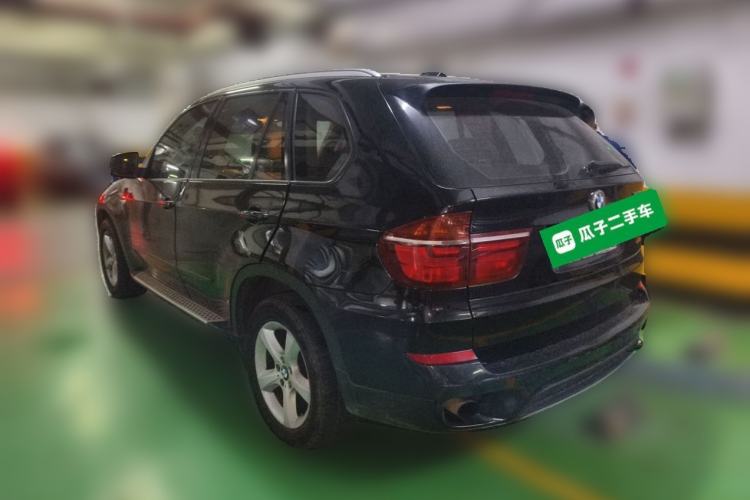 Used BMW X5 2011 xDrive35i Luxury Model Rear Left 45 Deg