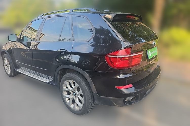 Used BMW X5 2011 xDrive35i Luxury Model Rear Left 45 Deg