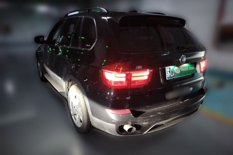 Used BMW X5 2011 xDrive35i Leading Model Rear Left 45 Deg
