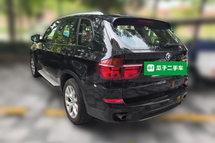 Used BMW X5 2011 xDrive35i Luxury Model Rear Left 45 Deg