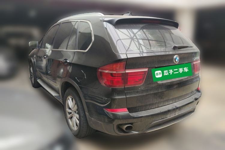 Used BMW X5 2011 xDrive35i Luxury Model Rear Left 45 Deg