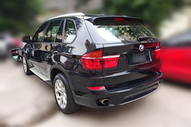 Used BMW X5 2011 xDrive35i Luxury Model Rear Left 45 Deg