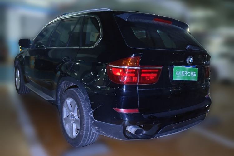 Used BMW X5 2011 xDrive35i Leading Model Rear Left 45 Deg