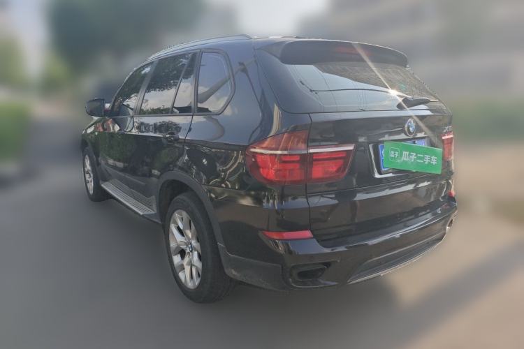 Used BMW X5 2011 xDrive35i Luxury Model Rear Left 45 Deg