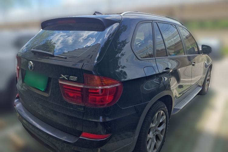 Used BMW X5 2011 xDrive35i Leading Model Rear Right 45 Deg