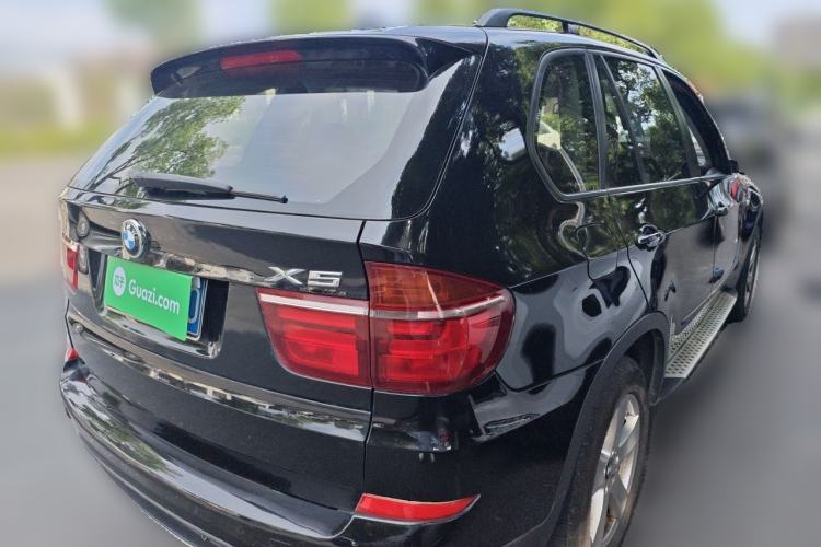 Used BMW X5 2011 xDrive35i Leading Model Rear Right 45 Deg