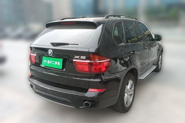 Used BMW X5 2011 xDrive35i Leading Model Rear Right 45 Deg