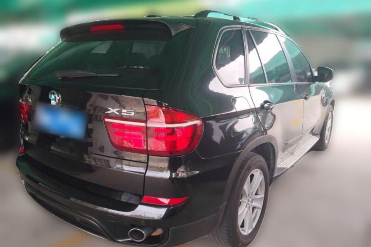Used BMW X5 2011 xDrive35i Leading Model Rear Right 45 Deg