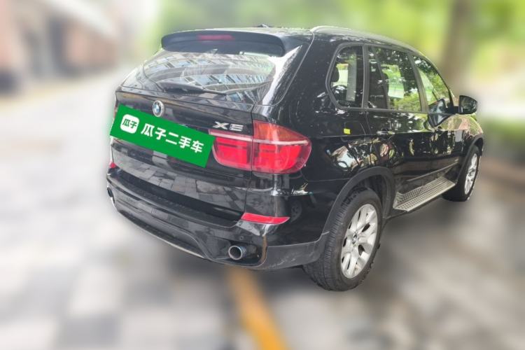 Used BMW X5 2011 xDrive35i Luxury Model Rear Right 45 Deg