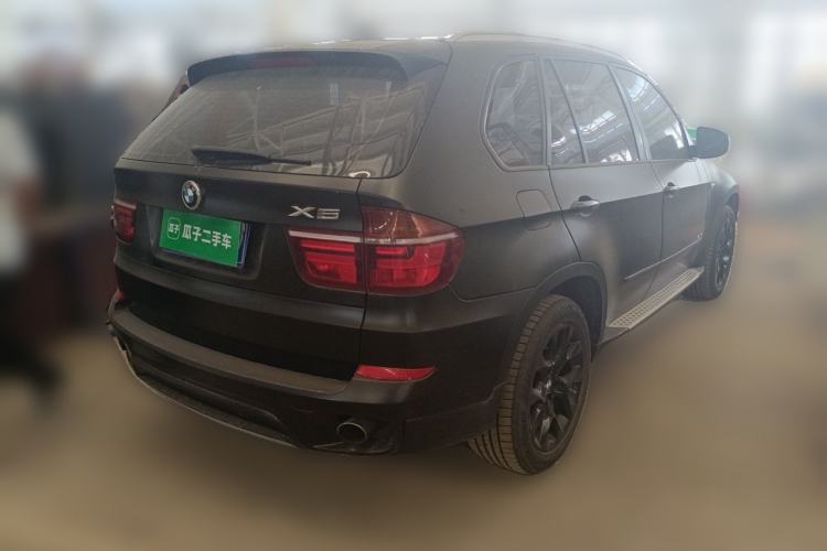 Used BMW X5 2011 xDrive35i Luxury Model Rear Right 45 Deg