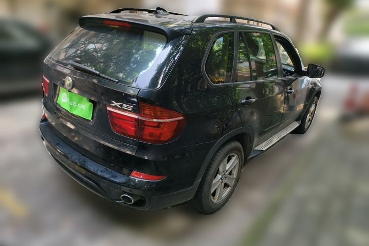 Used BMW X5 2011 xDrive35i Leading Model Rear Right 45 Deg