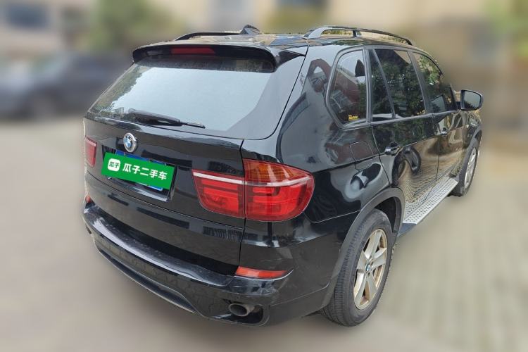 Used BMW X5 2011 xDrive35i Leading Model Rear Right 45 Deg