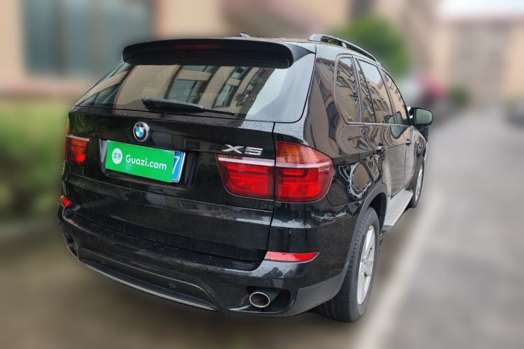 Used BMW X5 2011 xDrive35i Leading Model Rear Right 45 Deg