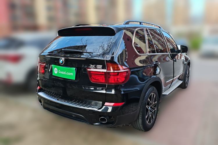 Used BMW X5 2011 xDrive35i Leading Model Rear Right 45 Deg