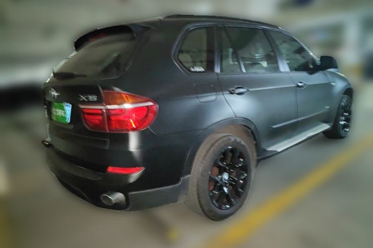 Used BMW X5 2011 xDrive35i Luxury Model Rear Right 45 Deg
