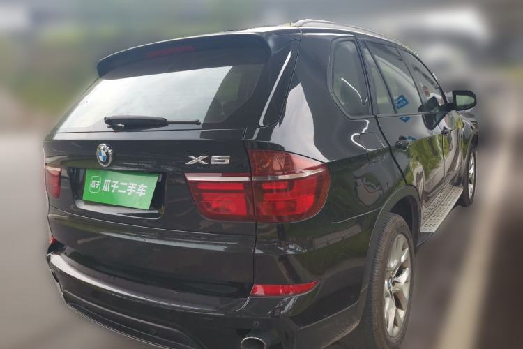 Used BMW X5 2011 xDrive35i Leading Model Rear Right 45 Deg