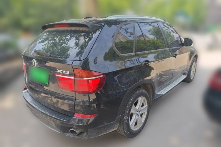 Used BMW X5 2011 xDrive35i Leading Model Rear Right 45 Deg