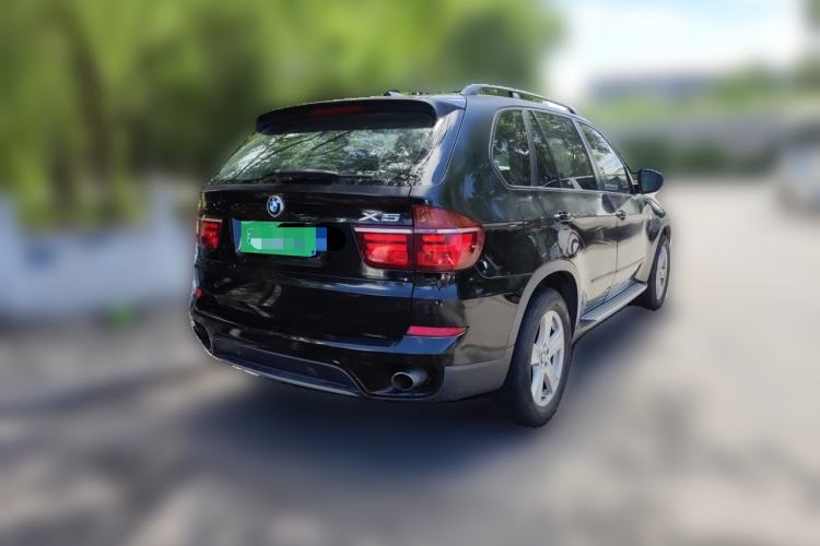 Used BMW X5 2011 xDrive35i Leading Model Rear Right 45 Deg