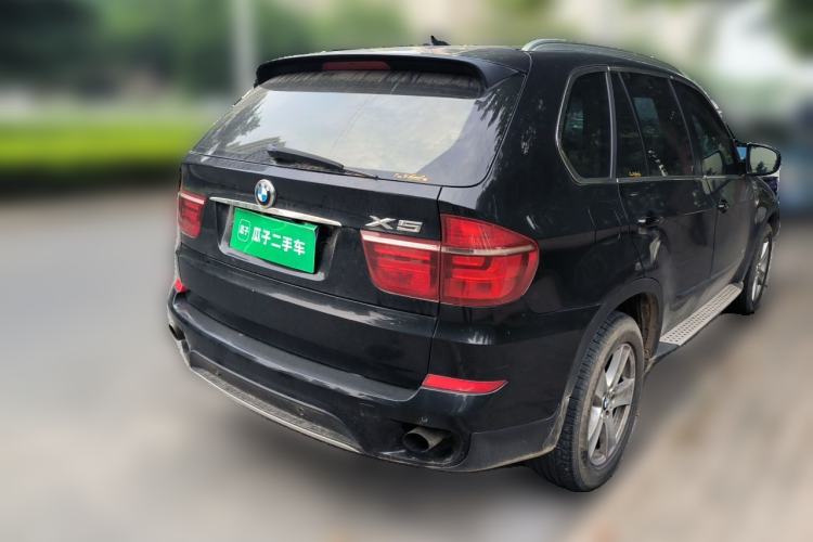 Used BMW X5 2011 xDrive35i Leading Model Rear Right 45 Deg