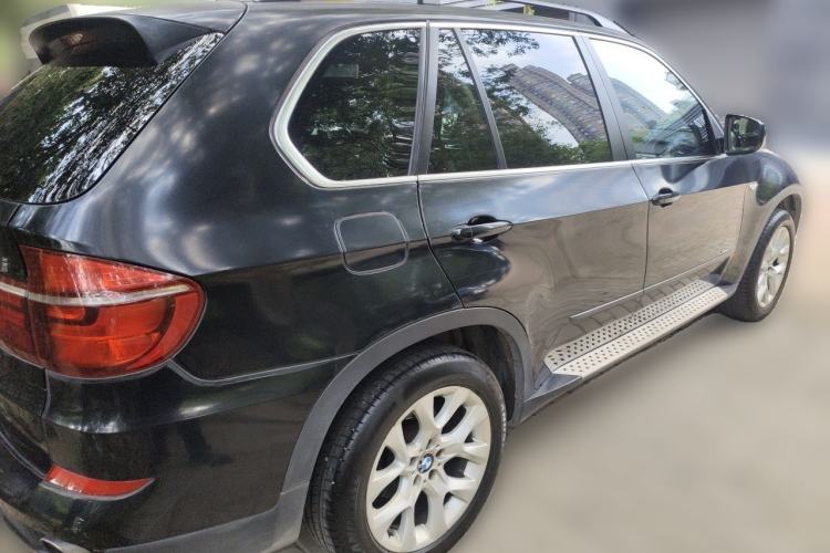 Used BMW X5 2011 xDrive35i Leading Model Rear Right 45 Deg