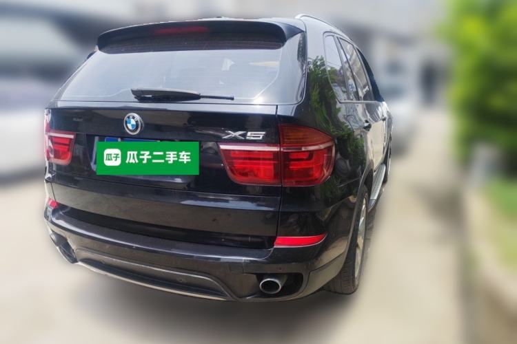 Used BMW X5 2011 xDrive35i Luxury Model Rear Right 45 Deg