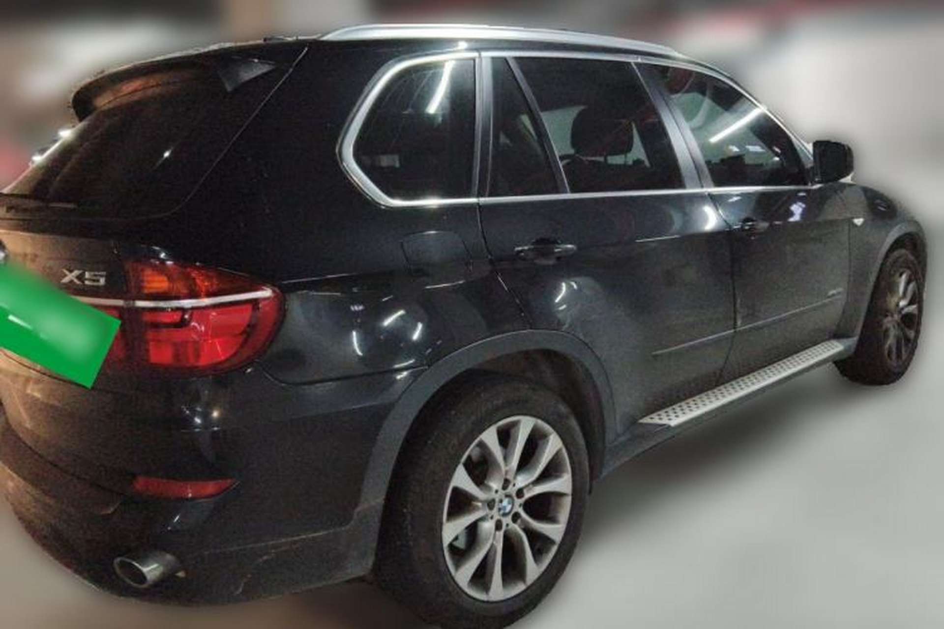Used BMW X5 2011 xDrive35i Leading Model Rear Right 45 Deg